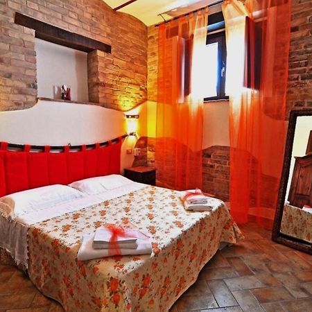 Agriturismo Galanti Cossignano Esterno foto