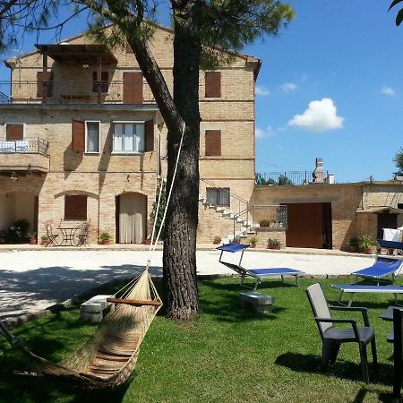 Agriturismo Galanti Cossignano Esterno foto