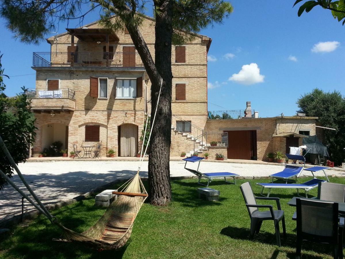 Agriturismo Galanti Cossignano Esterno foto
