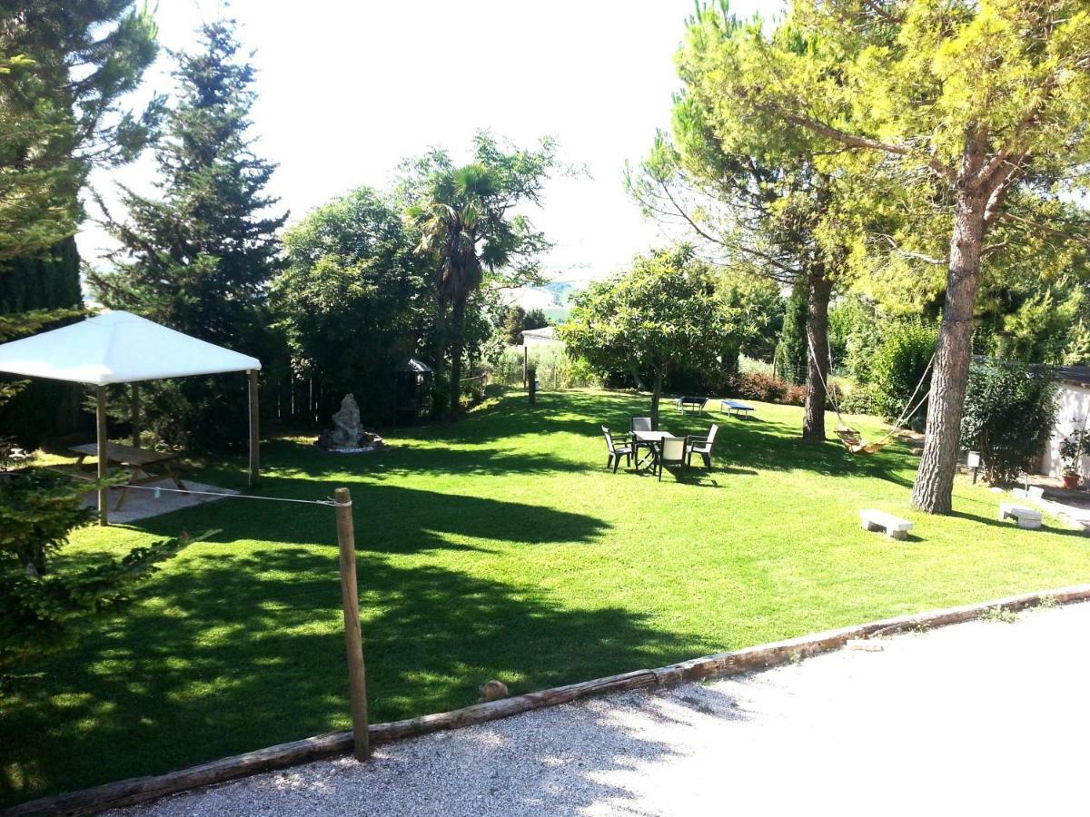 Agriturismo Galanti Cossignano Esterno foto